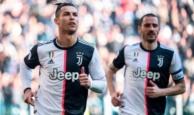  国际米兰主场四球大胜，领跑意甲积分榜