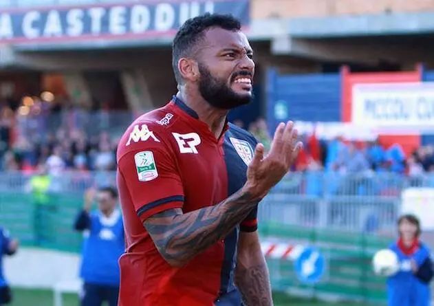 1xbet- 卡利亚里老将再续传奇，若昂·佩德罗点射救主  